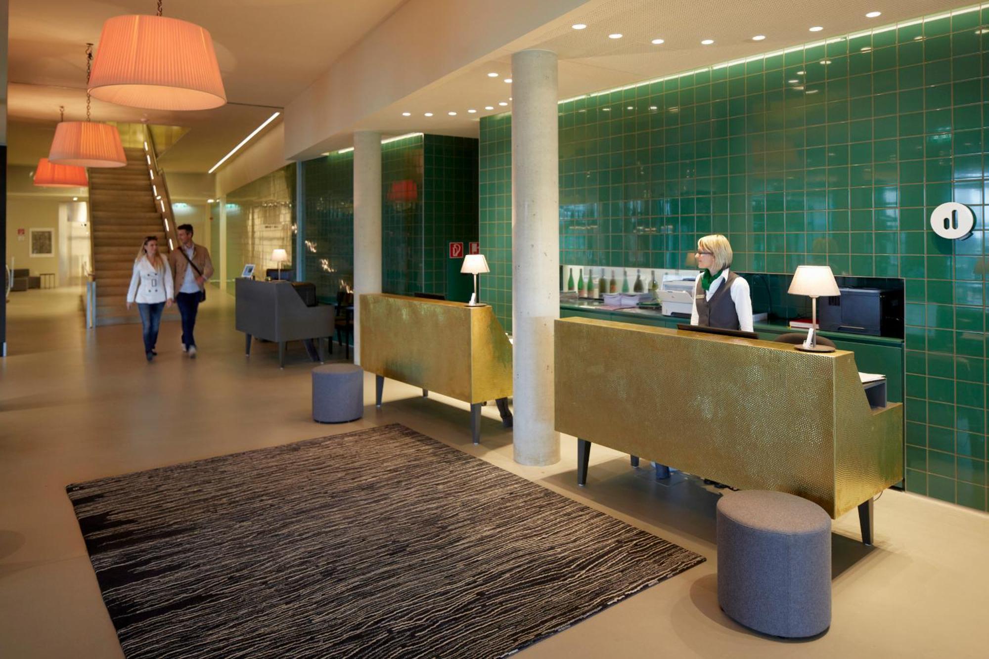 Loisium Wine & Spa Hotel Suedsteiermark Ehrenhausen Bagian luar foto