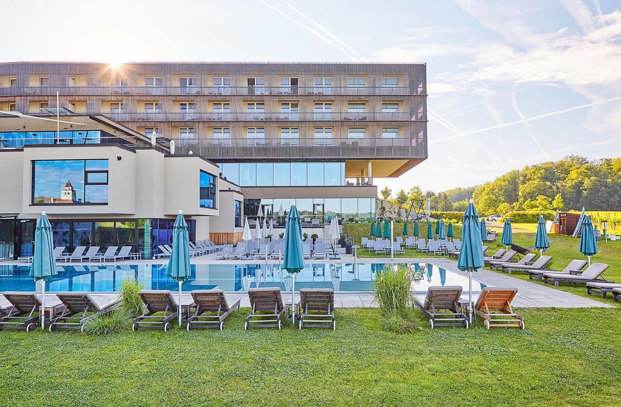Loisium Wine & Spa Hotel Suedsteiermark Ehrenhausen Bagian luar foto